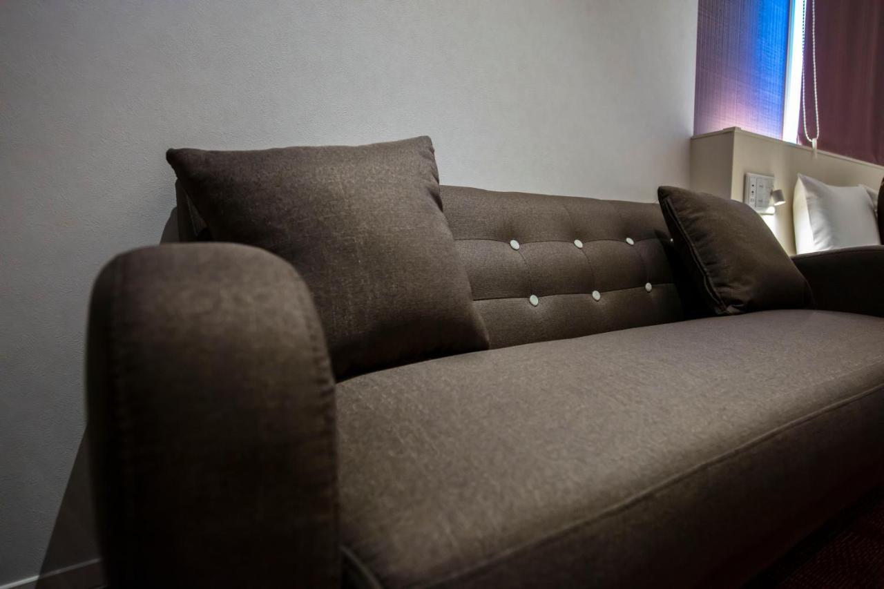 Grand Base Okayama Ekimae Aparthotel Kültér fotó
